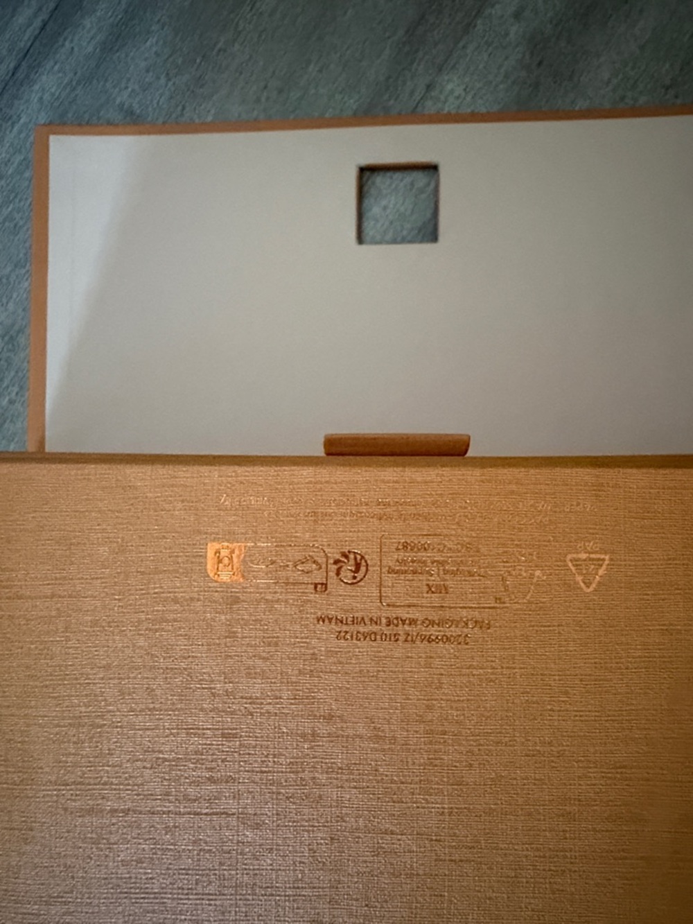 Louis Vuitton Square Box - Picture 5 of 10